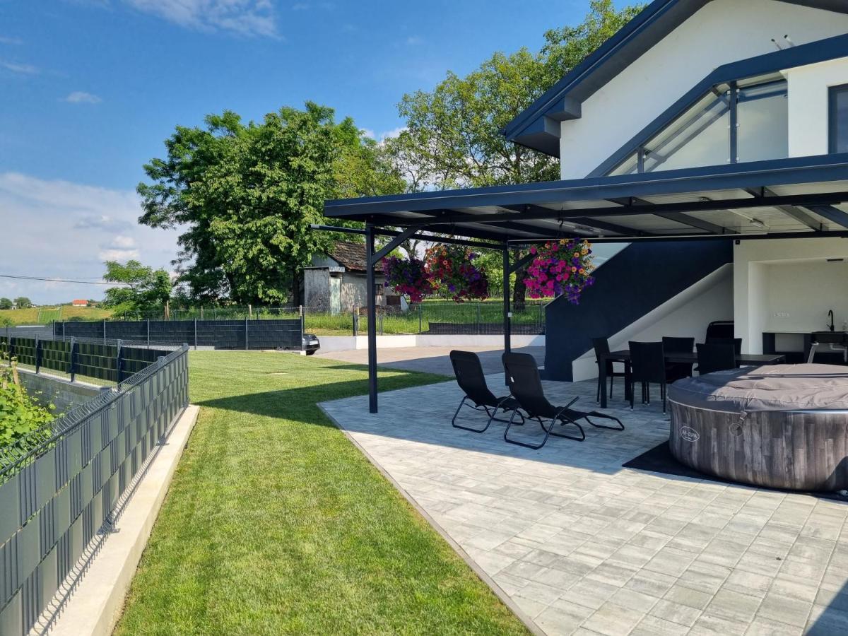 Kuca Za Odmor Kodba Villa Strigova Dış mekan fotoğraf